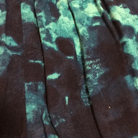 Patterned Shorts - Picture 2 of 2